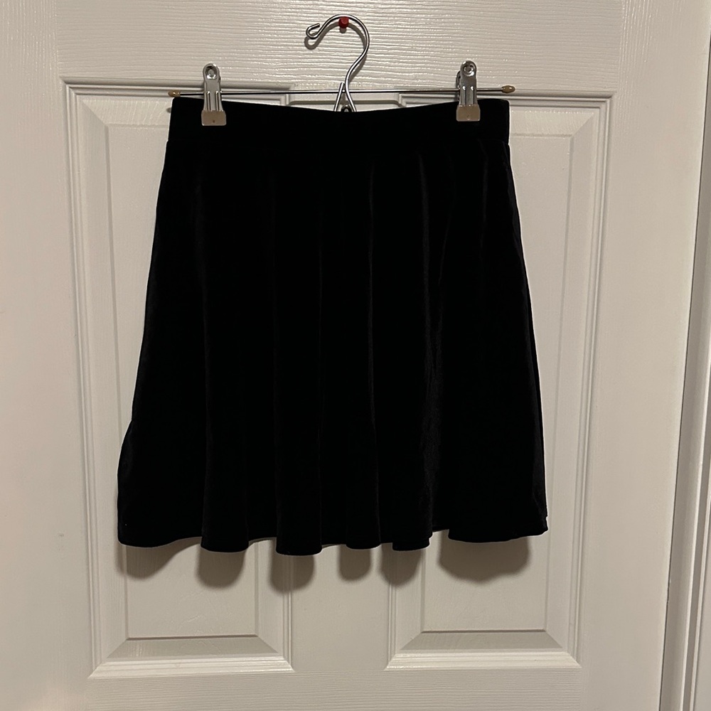 Hot Topic Black Velvet Skirt